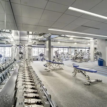 Spacious 2 Bedrooms Apt @Crystal City With Gym Arlington Exterior foto