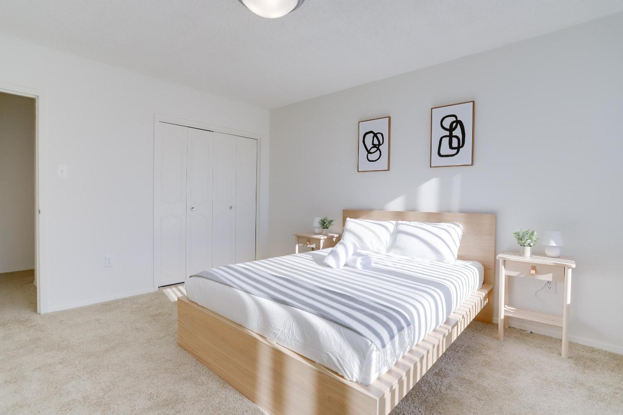 Spacious 2 Bedrooms @crystal With Gym * Arlington