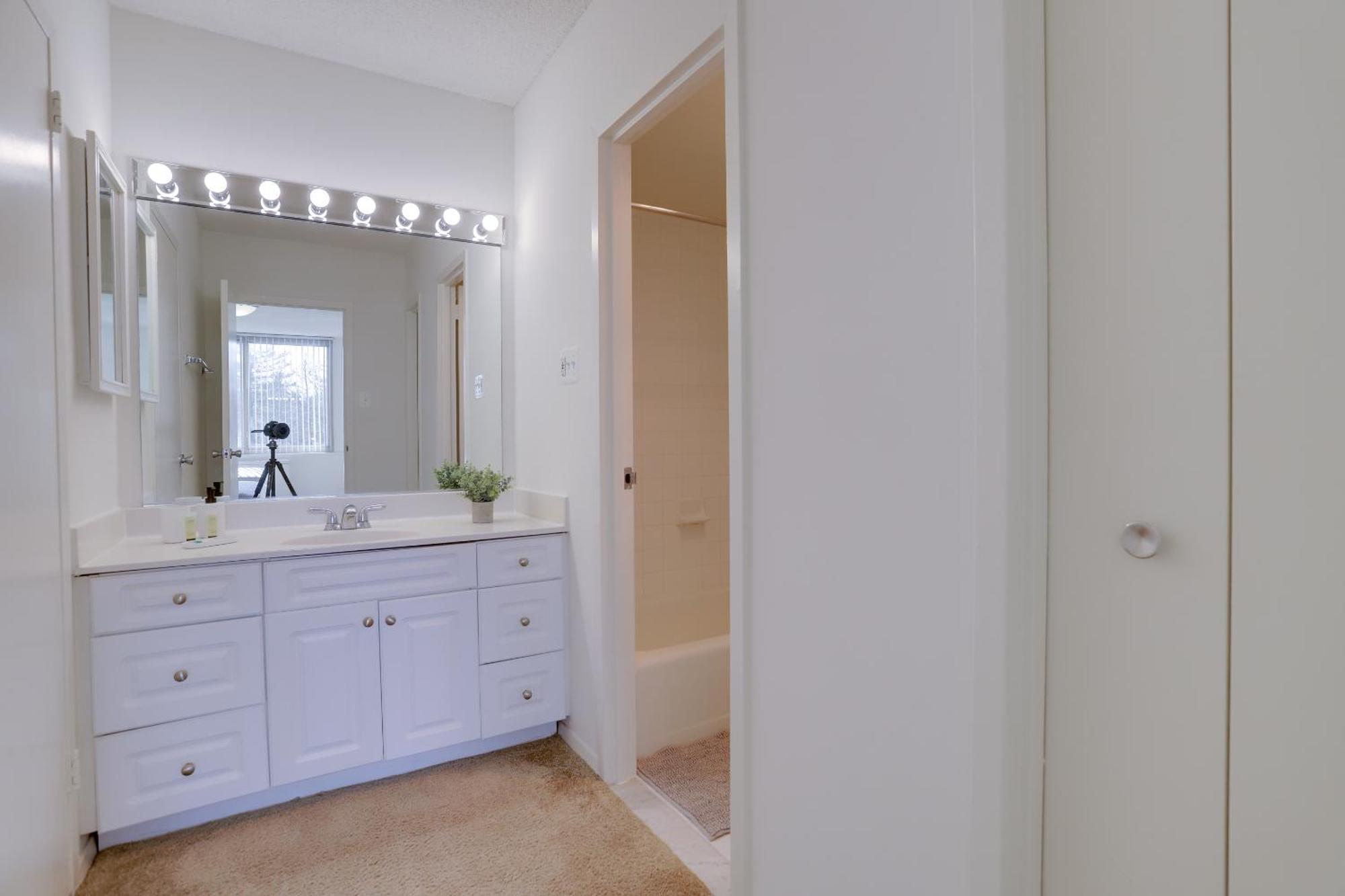 Spacious 2 Bedrooms @crystal With Gym Appartement Arlington